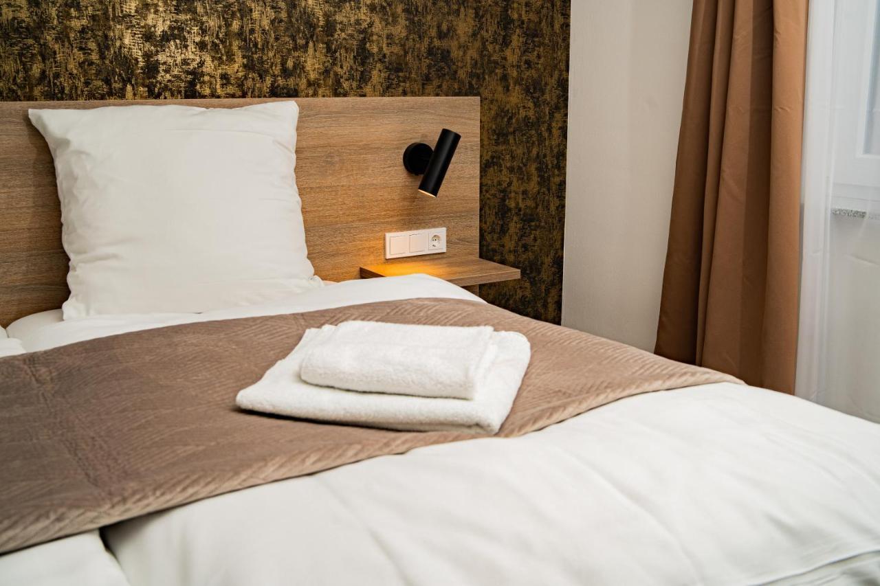 Гостевой дом Gaestehaus Wuerzburg 24h Estenfeld