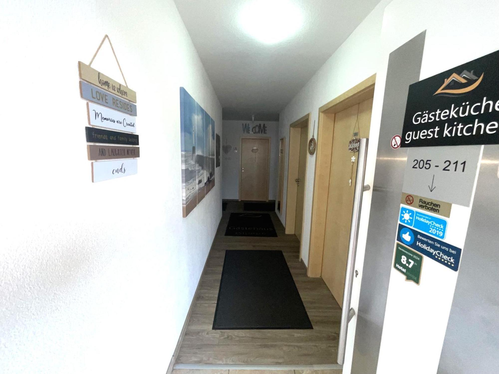 Gaestehaus Wuerzburg 24h Гостевой дом *