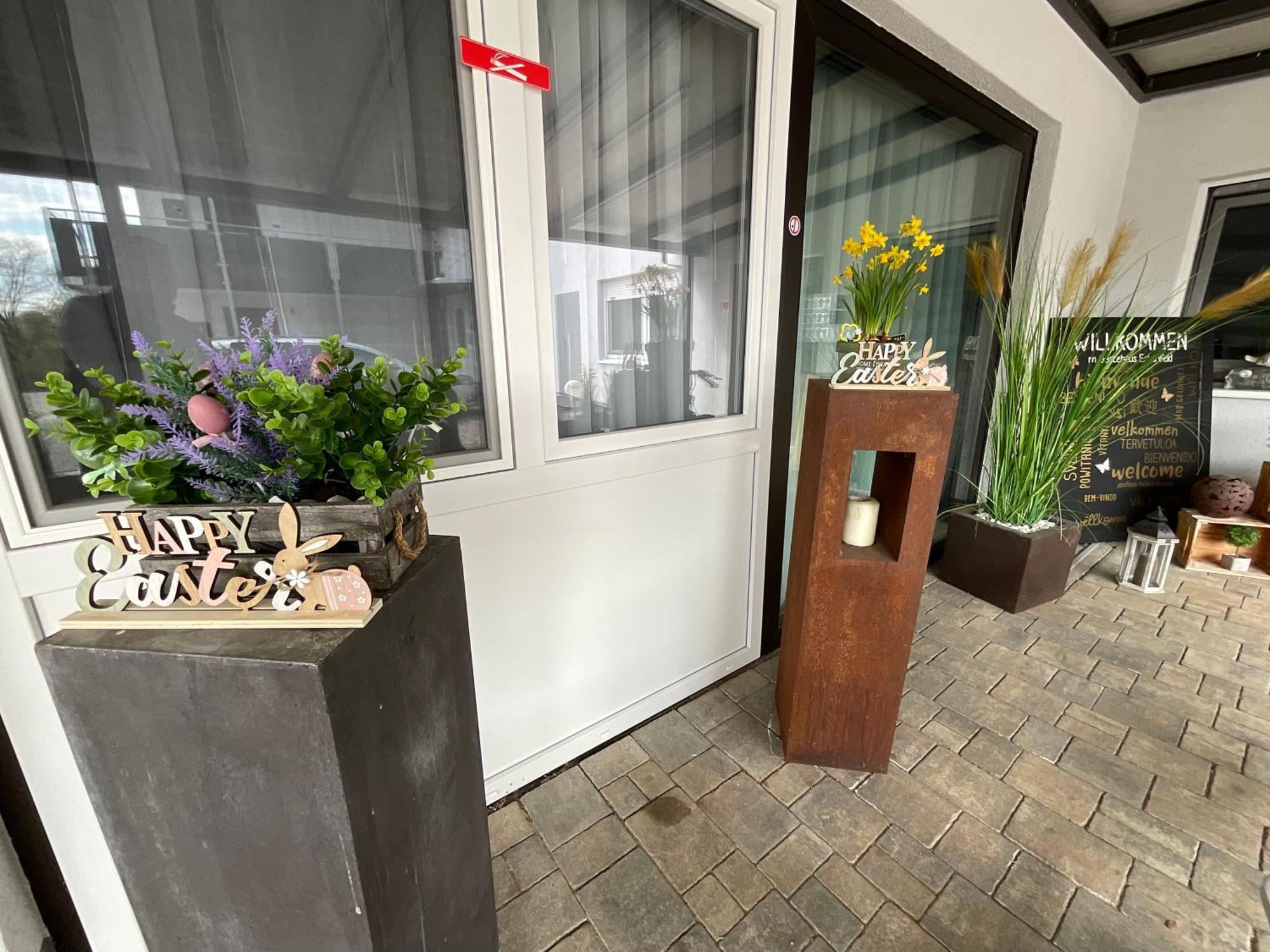 Gaestehaus Wuerzburg 24h Guest house Estenfeld