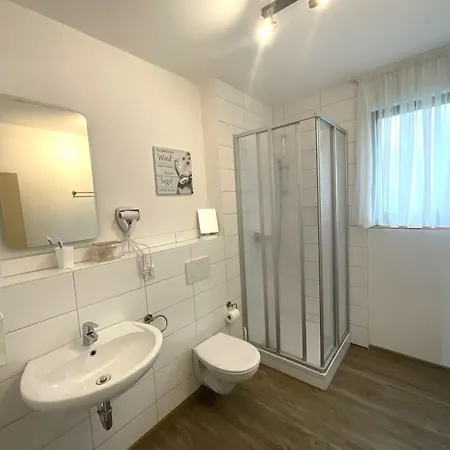 Gaestehaus Wuerzburg 24H Estenfeld Extérieur photo